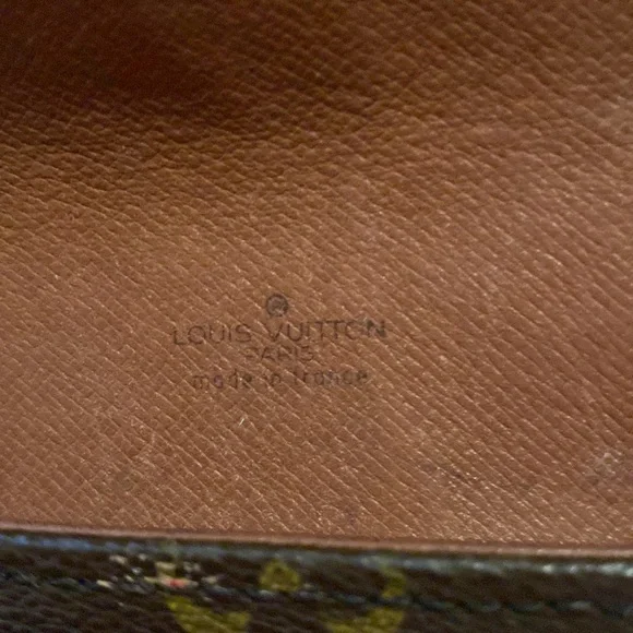 Louis Vuitton Chantilly PM Crossbody purse - Picture 6 of 9